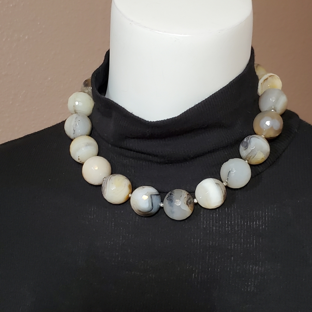 CINER NY faceted agate stone necklace
